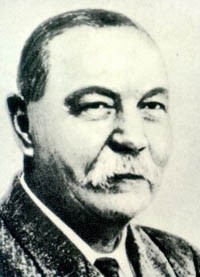 Sir Arthur Conan Doyle (14832 Bytes)